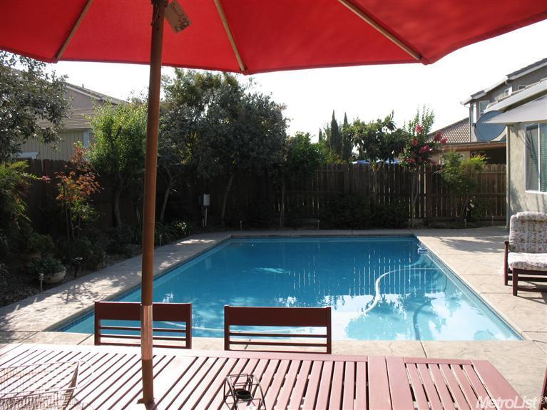 3312 Fallen Oak Ct, Modesto, CA 95355 photo 2