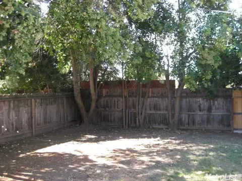 415 Shasta Dr, Lodi, CA 95242 photo 17