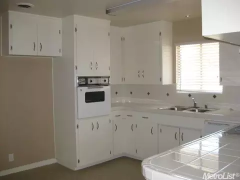 415 Shasta Dr, Lodi, CA 95242 photo 9