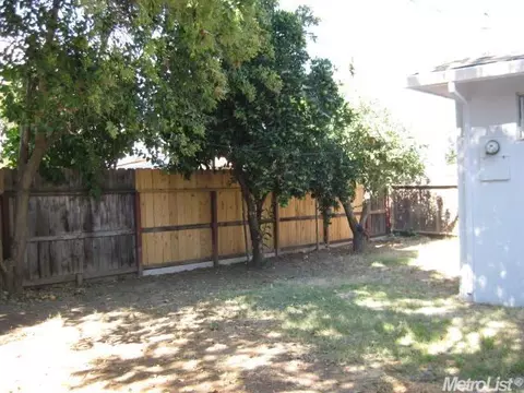 415 Shasta Dr, Lodi, CA 95242 photo 18