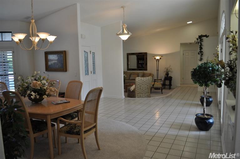 1654 Anning Dr, Turlock, CA 95382 photo 2