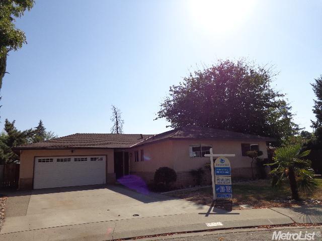 1420 Overholtzer Dr, Modesto, CA 95355 photo 1