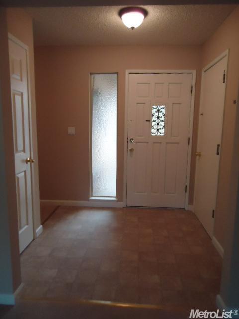 1420 Overholtzer Dr, Modesto, CA 95355 photo 2