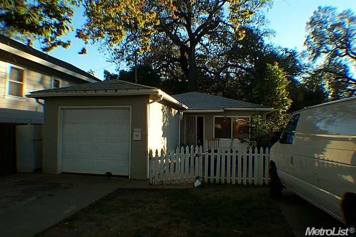 3924 7th Ave, Sacramento, CA 95817 photo 1