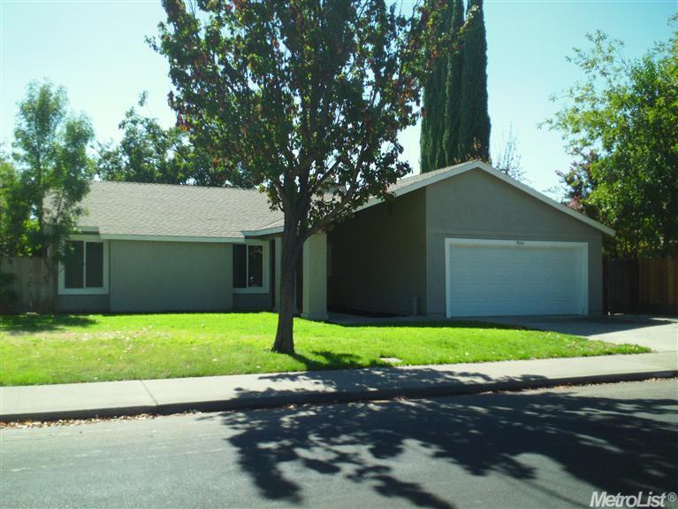 1504 E Rumble Rd, Modesto, CA 95355 photo 1