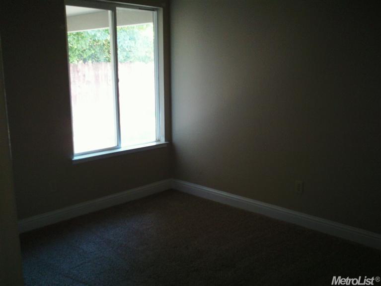 1504 E Rumble Rd, Modesto, CA 95355 photo 9