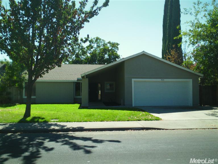 1504 E Rumble Rd, Modesto, CA 95355 photo 2