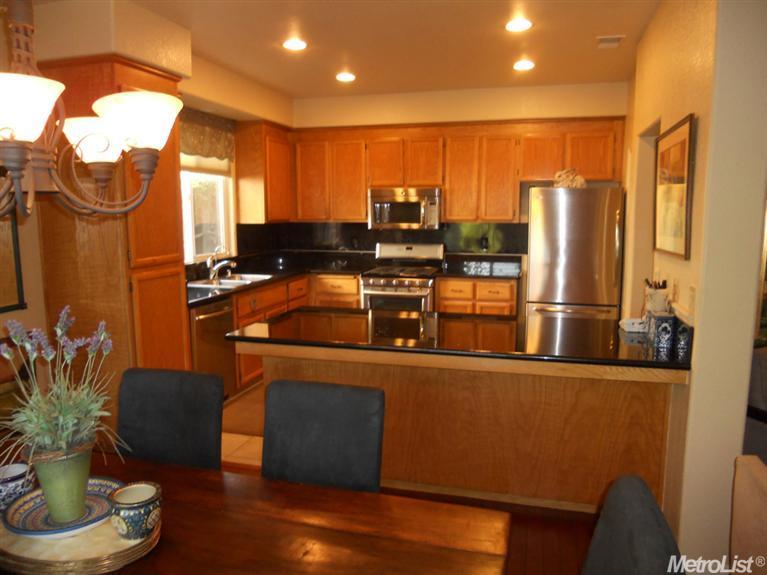 909 Mesquite Dr, Davis, CA 95618 photo 7
