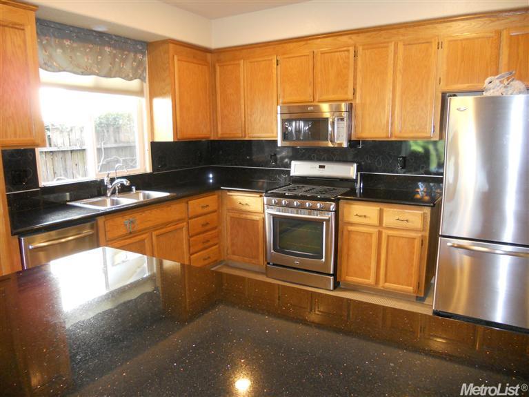 909 Mesquite Dr, Davis, CA 95618 photo 8