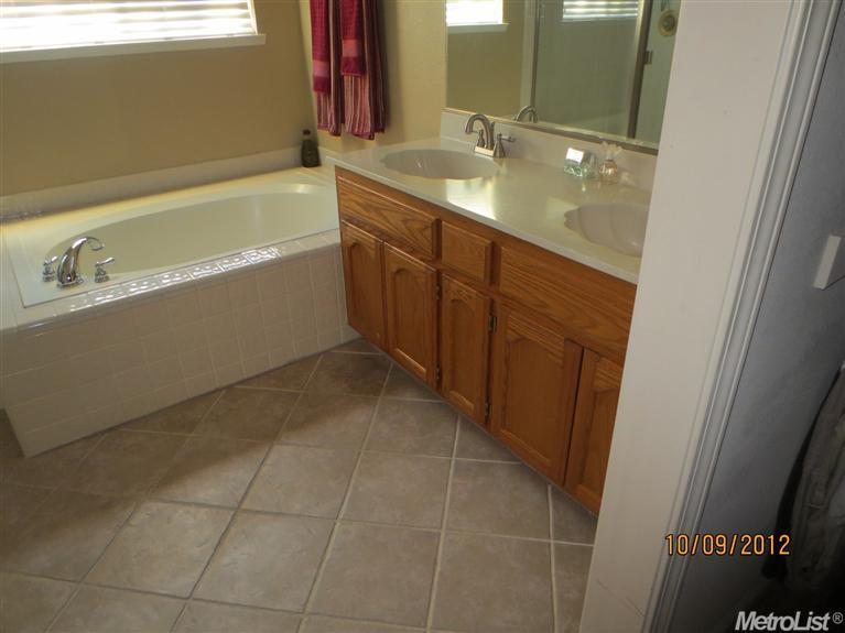 3908 Shawnee Dr, Modesto, CA 95356 photo 7