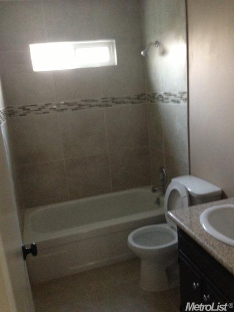 1017 Athens Ave, Modesto, CA 95350 photo 3