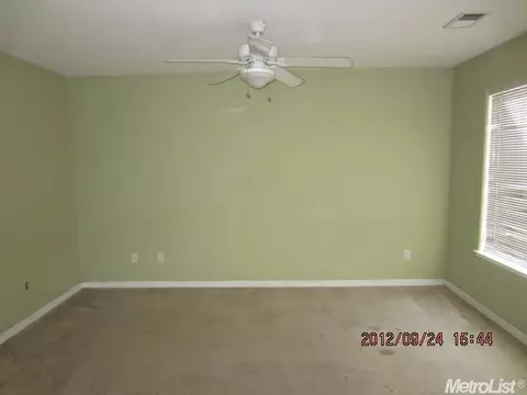1064 S Highland Ave, Ripon, CA 95366 photo 3