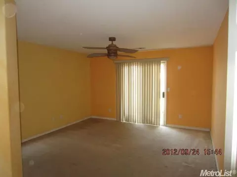 1064 S Highland Ave, Ripon, CA 95366 photo 4