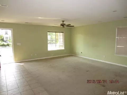 1064 S Highland Ave, Ripon, CA 95366 photo 2