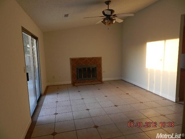 21 W Starling Ct, Merced, CA 95341 photo 5
