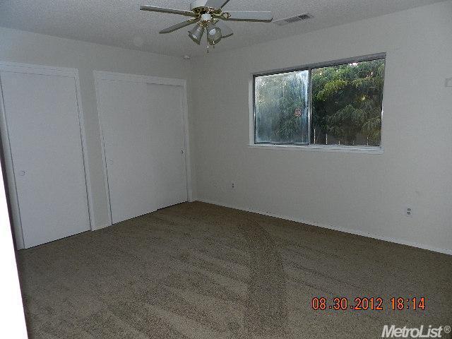 21 W Starling Ct, Merced, CA 95341 photo 9
