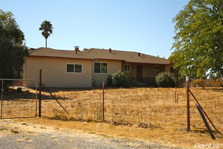 450 Emerson St, Elverta, CA 95626 photo 2