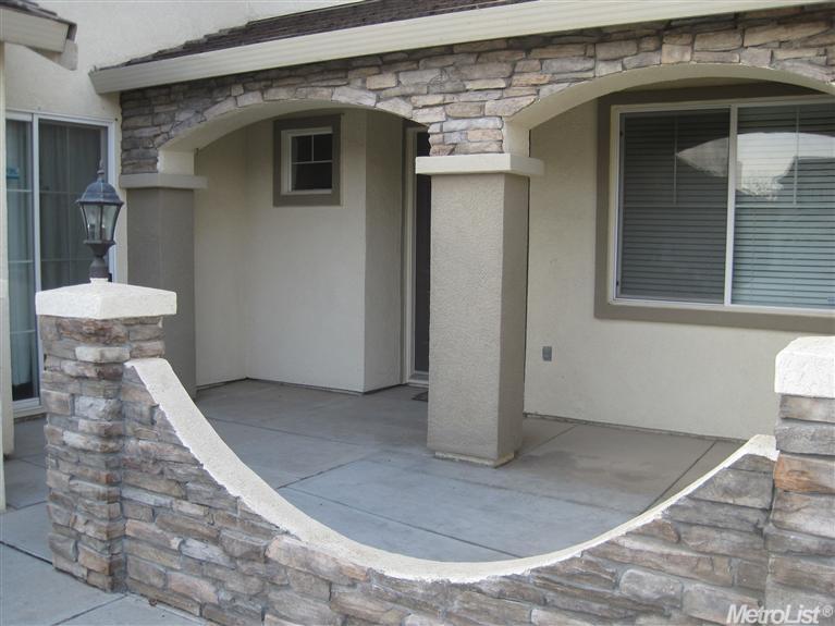 271 E Wind Dr, Ripon, CA 95366 photo 3