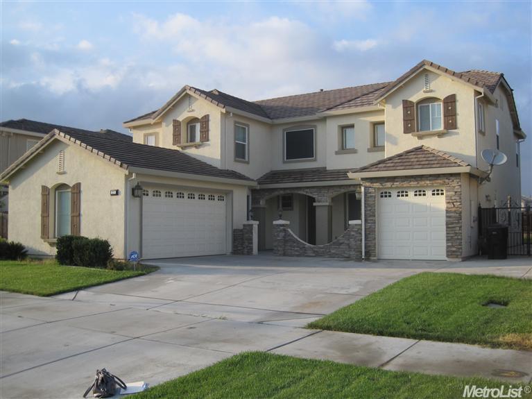 271 E Wind Dr, Ripon, CA 95366 photo 2