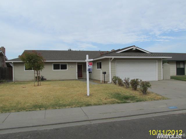 1805 Darwin Ave, Ceres, CA 95307 photo 1