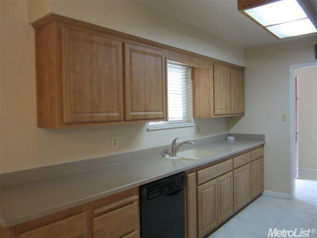 4408 Woodview St, Carmichael, CA 95608 photo 5