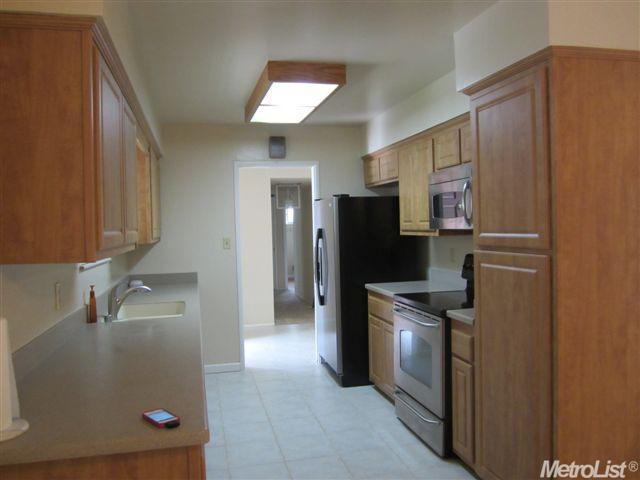4408 Woodview St, Carmichael, CA 95608 photo 4