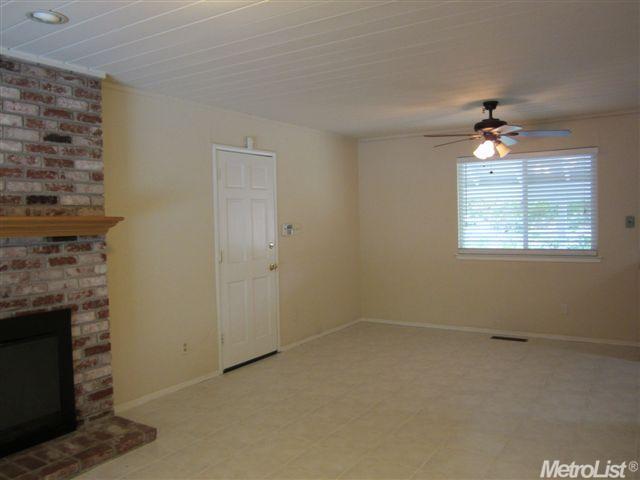 4408 Woodview St, Carmichael, CA 95608 photo 8