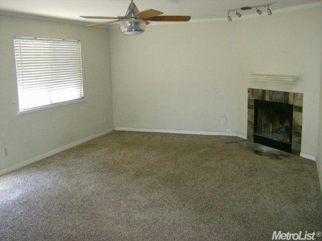 1450 Windgate Dr, Manteca, CA 95336 photo 4