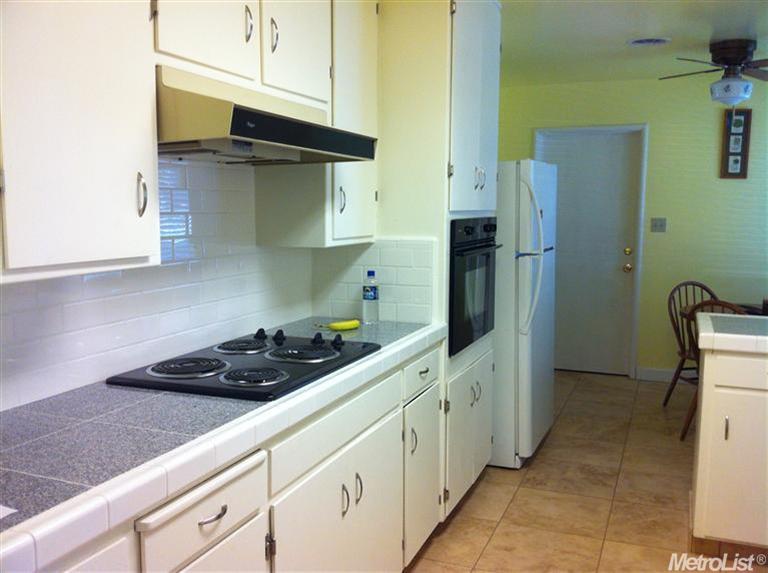 1905 Codding Dr, Modesto, CA 95350 photo 9