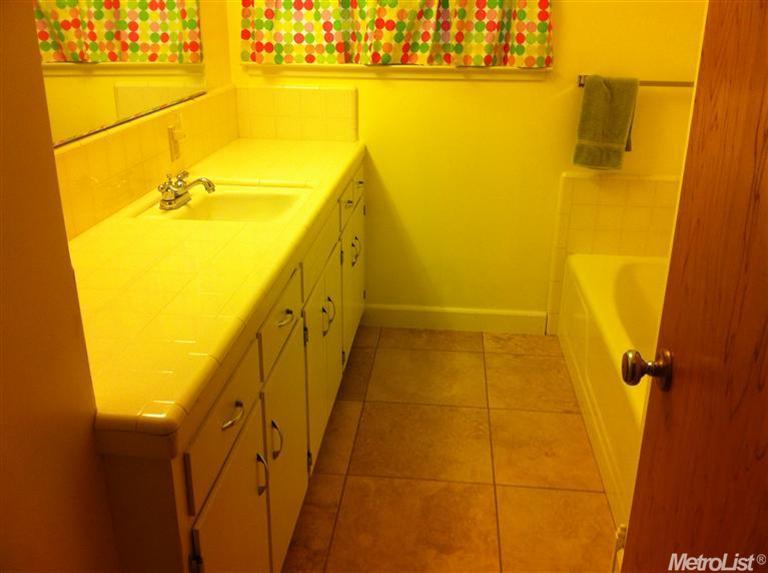 1905 Codding Dr, Modesto, CA 95350 photo 4