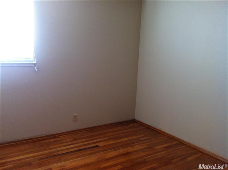 1905 Codding Dr, Modesto, CA 95350 photo 5