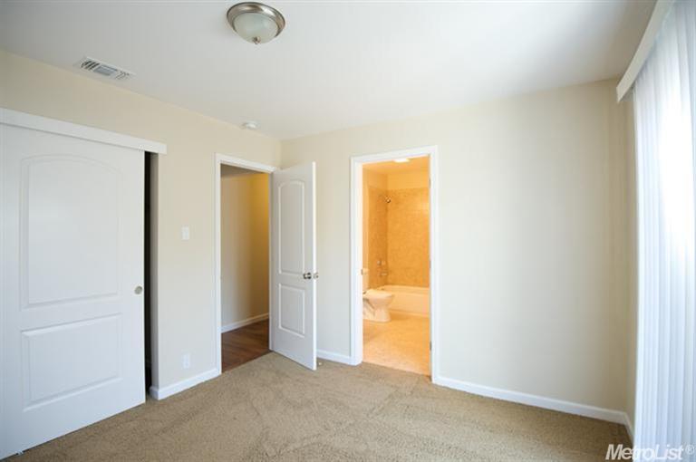 6611 Lincoln Ave, Carmichael, CA 95608 photo 5