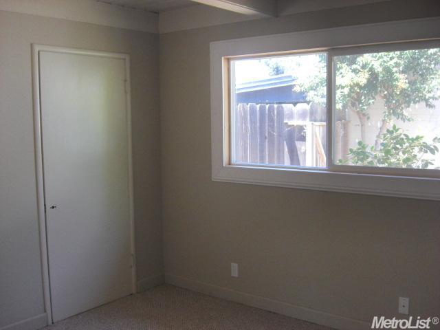 360 School Ave, Oakdale, CA 95361 photo 6