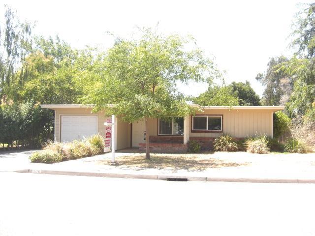 360 School Ave, Oakdale, CA 95361 photo 1