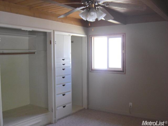 360 School Ave, Oakdale, CA 95361 photo 5