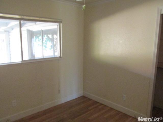 2006 Codding Dr, Modesto, CA 95350 photo 4
