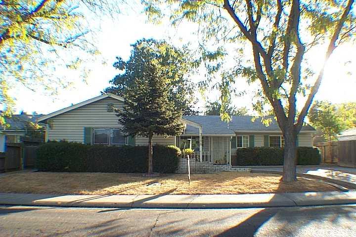 2006 Codding Dr, Modesto, CA 95350 photo 1