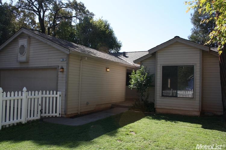 150 Summit St, Auburn, CA 95603 photo 2