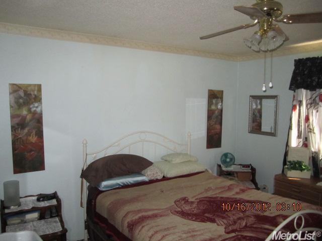 1404 Elm Ave, Modesto, CA 95351 photo 9