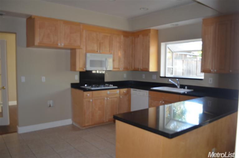 4840 Cypress Ave, Carmichael, CA 95608 photo 4