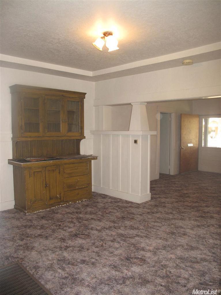 309 Locust St, Modesto, CA 95351 photo 4