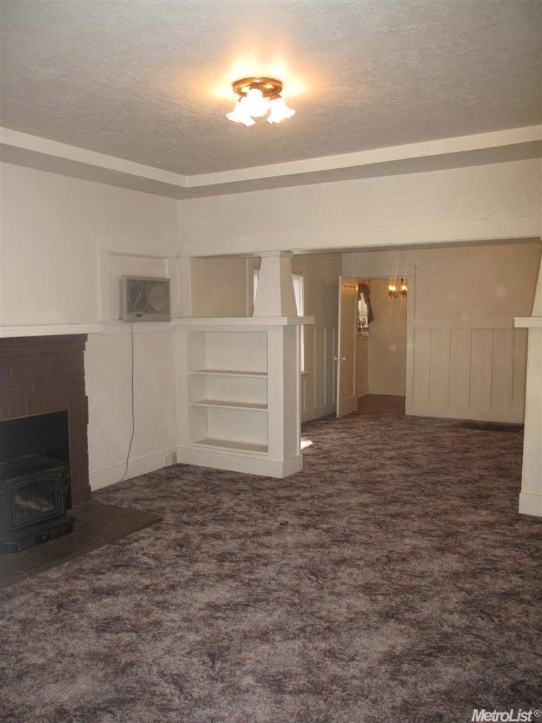 309 Locust St, Modesto, CA 95351 photo 2