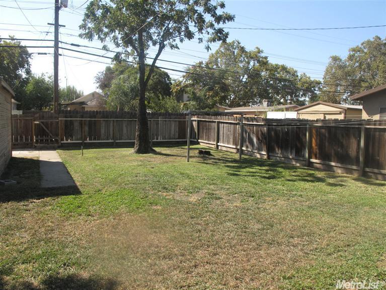309 Locust St, Modesto, CA 95351 photo 9