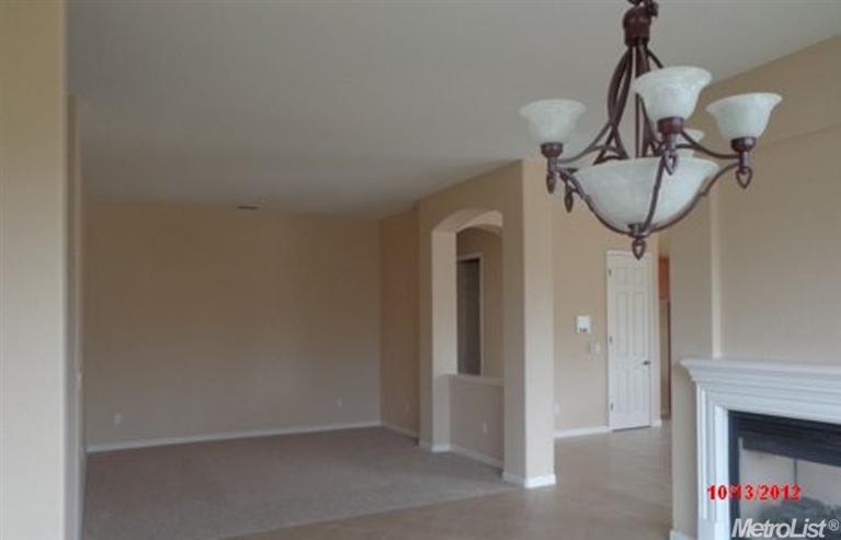 2153 Capistrano St, Manteca, CA 95337 photo 3