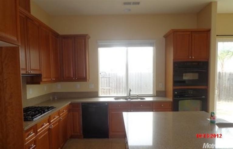 2153 Capistrano St, Manteca, CA 95337 photo 5