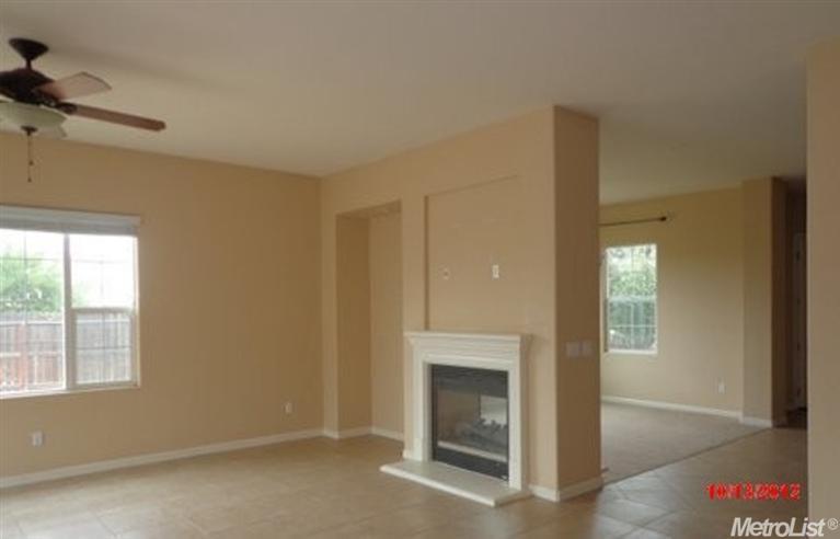 2153 Capistrano St, Manteca, CA 95337 photo 9