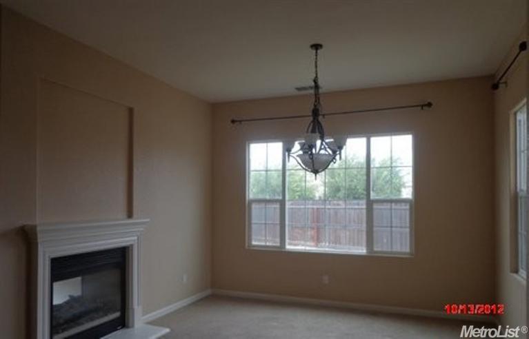 2153 Capistrano St, Manteca, CA 95337 photo 4