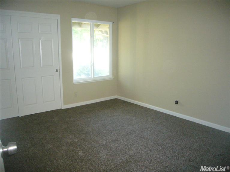 1904 Dorset Ln, Modesto, CA 95355 photo 9