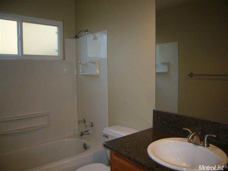 1904 Dorset Ln, Modesto, CA 95355 photo 7