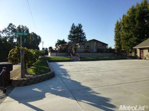 2730 Michigan Ave, Modesto, CA 95358 photo 2